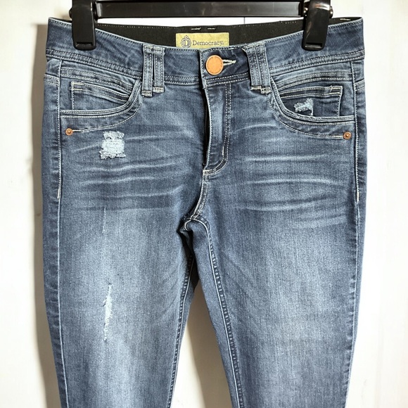 Democracy skinny jeans, size 4 - Picture 3 of 6